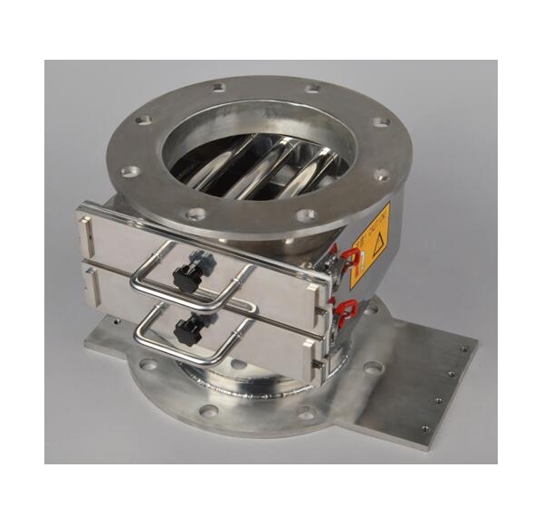 Drawer magnet for a vertical pipe