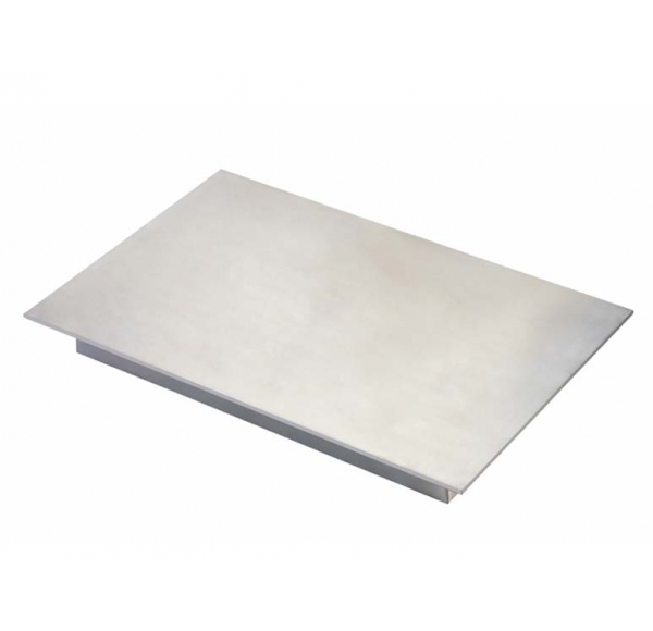 Stainless plate magnet with no exposed fasteners on the top face